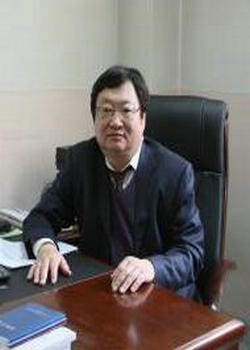 天津市新华中学国际部曹学良图片