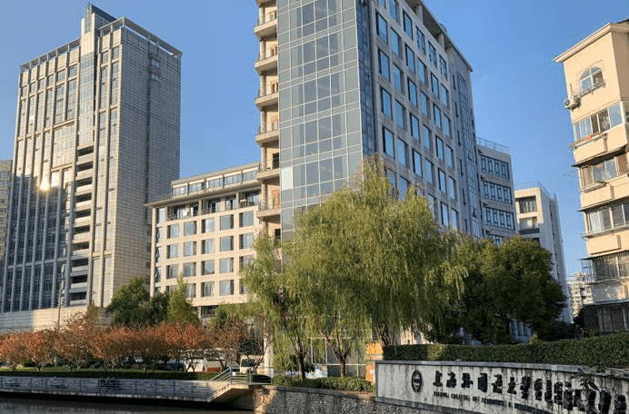 上外贤达国际高中