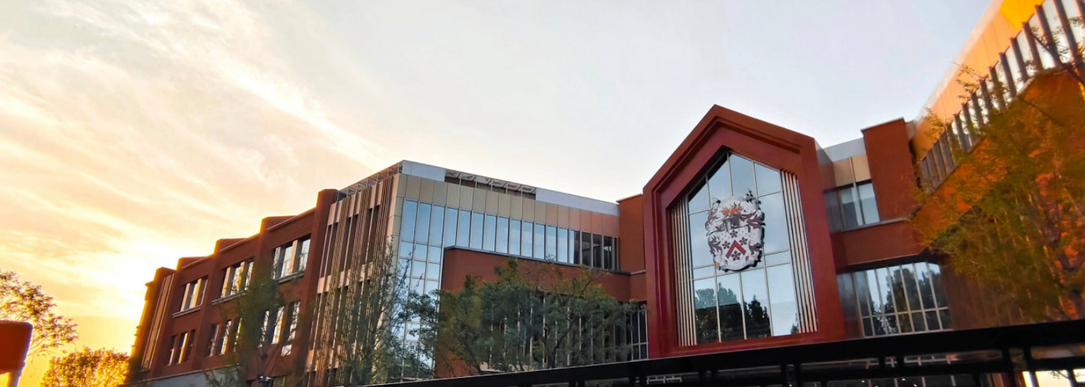 北京德闳学校