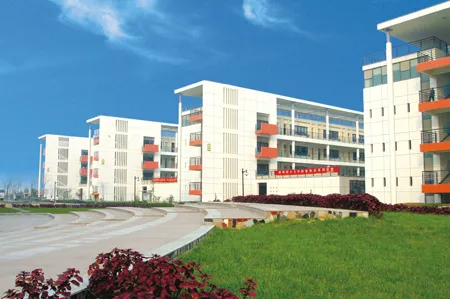 郑州市第四十七中学国际部